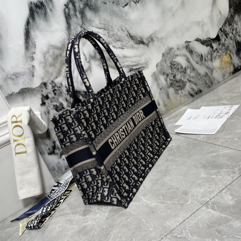 Dior Shopping Bags